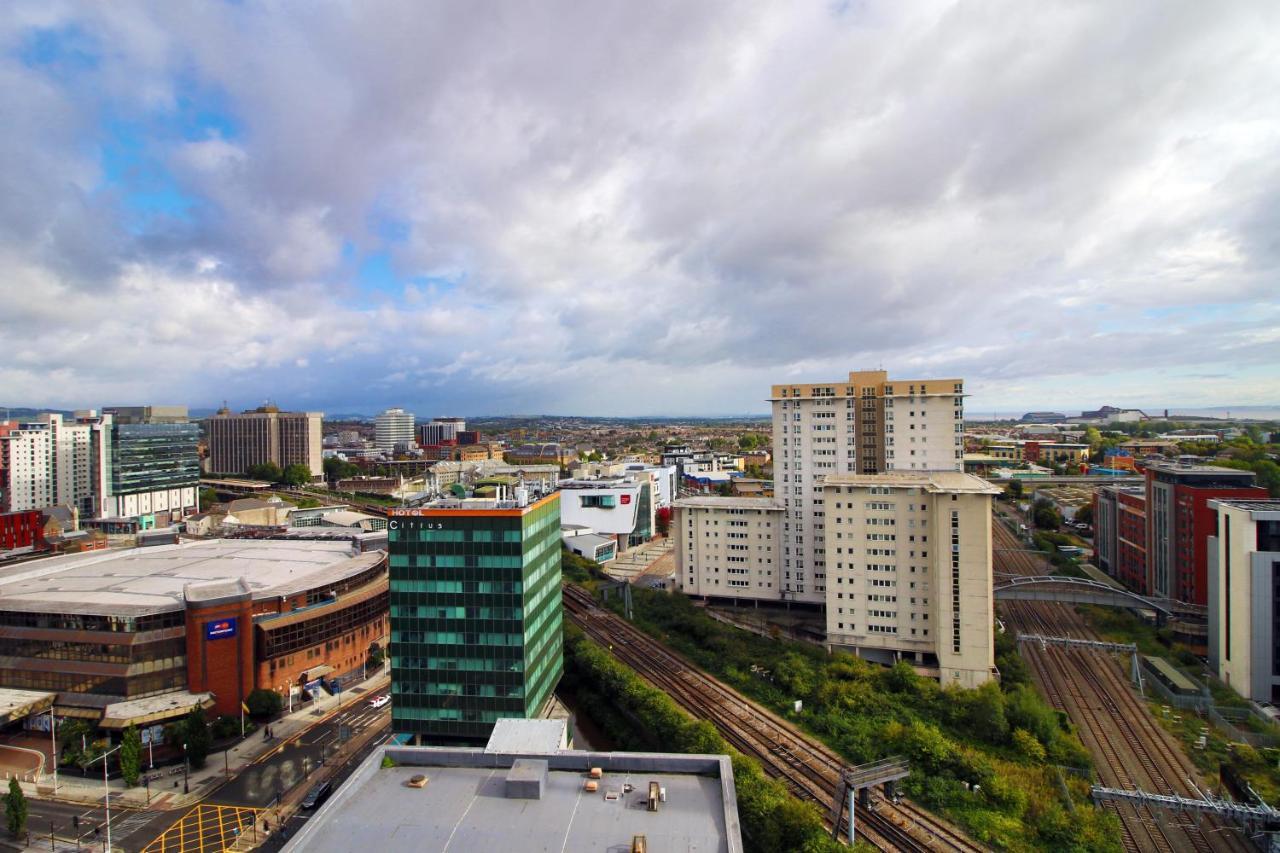 The View - Long Stay Offer - Modern Central Apartment And Parking By Cto Serviced Apartments Cardiff Luaran gambar