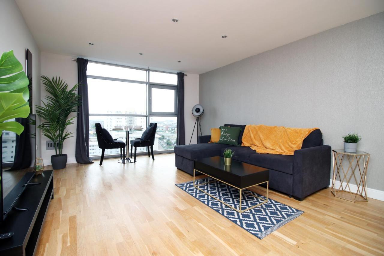 The View - Long Stay Offer - Modern Central Apartment And Parking By Cto Serviced Apartments Cardiff Luaran gambar