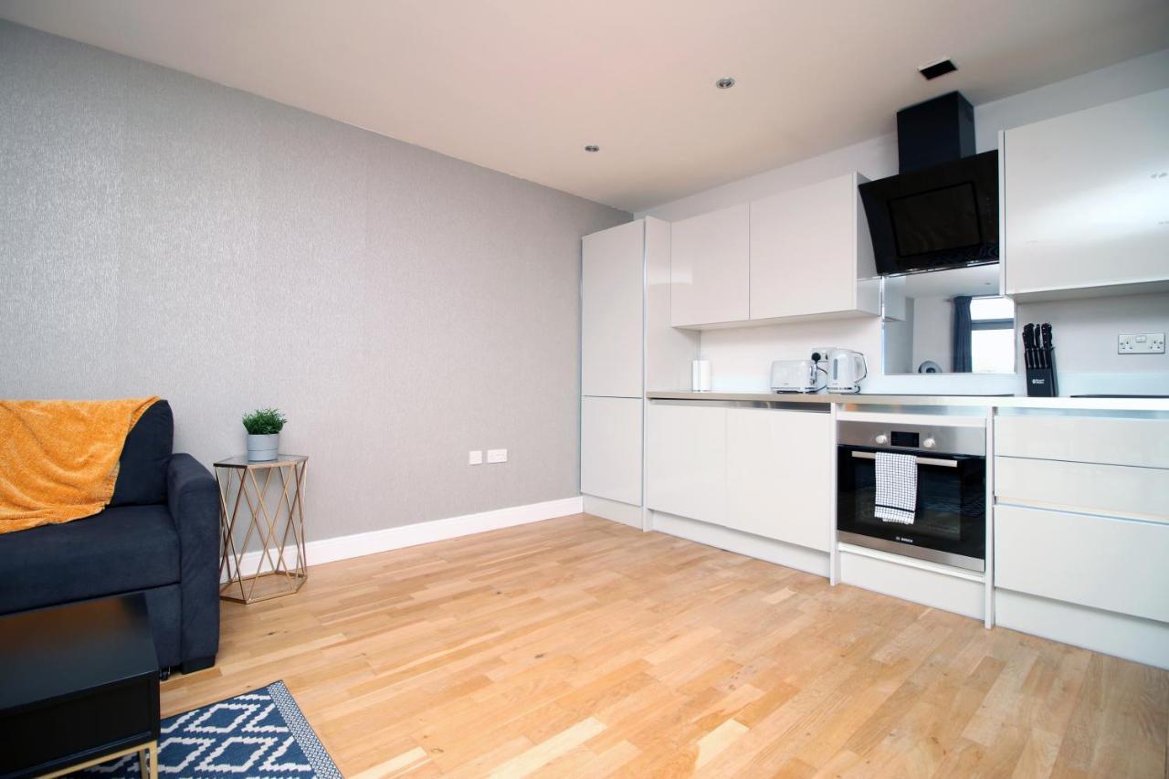 The View - Long Stay Offer - Modern Central Apartment And Parking By Cto Serviced Apartments Cardiff Luaran gambar